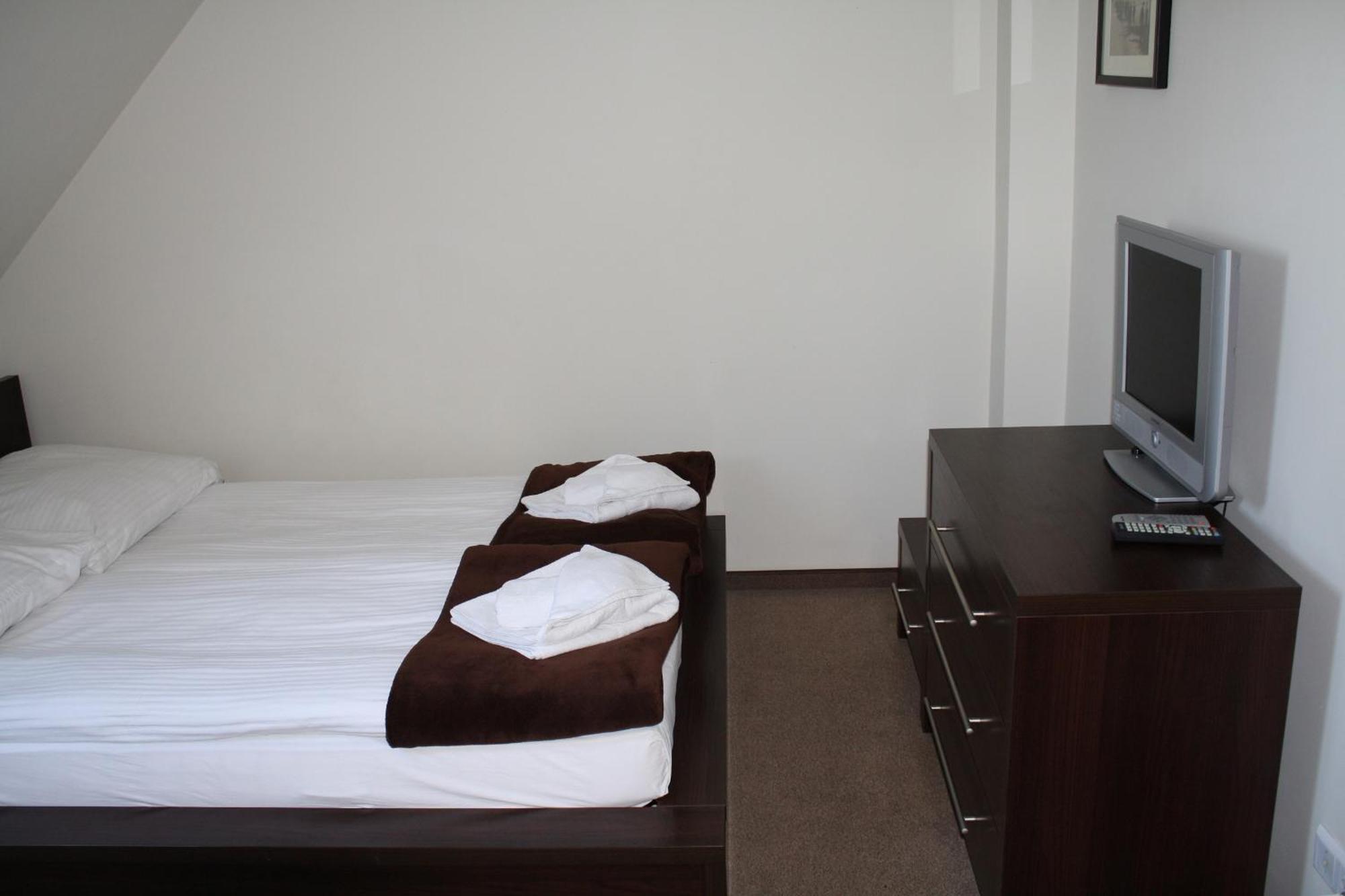 Marina Gorklo - Zurawi Kat Hotel Quarto foto